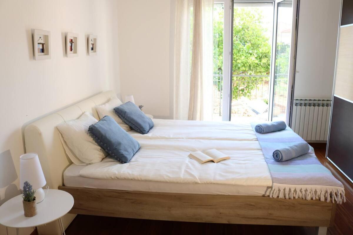 Apartments Ela Τρογκίρ Εξωτερικό φωτογραφία